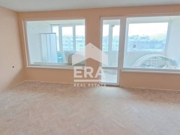 Многостаен апартамент в Варна, Бриз - 195 кв.м за 1924 €/кв.м - Снимка #1