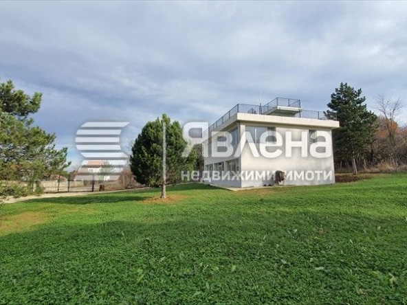 Къща в Варна, м-т Зеленика - 650 кв.м за 831 €/кв.м - Снимка #1