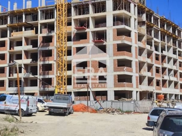 Двустаен апартамент в Варна, Възраждане 4 - 74 кв.м за 1244 €/кв.м - Снимка #1