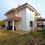 Дава се под наем Къща в Бургас, Меден рудник - зона А - 131 кв.м за 1224 € - Снимка #1