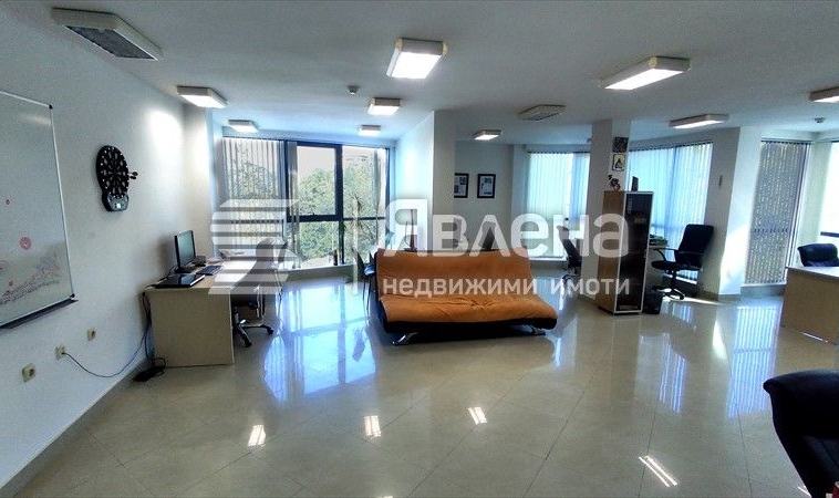 Многостаен апартамент в Бургас, Лазур - 103 кв.м за 2331 €/кв.м - Снимка #1