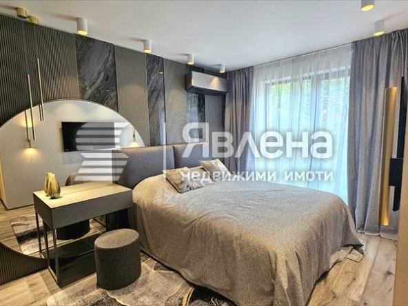 Дава се под наем Тристаен апартамент в София, Изток - 95 кв.м за 1650 € - Снимка #1
