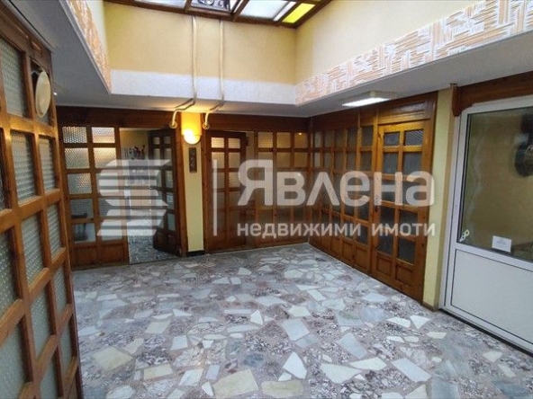 Офис в Бургас, Възраждане - 227 кв.м за 699 €/кв.м - Снимка #1