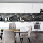 Тристаен апартамент в Пловдив, Мараша - 103 кв.м за 2428 €/кв.м - Снимка #1