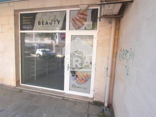 Магазин в Поморие - 57 кв.м за 941 €/кв.м - Снимка #1