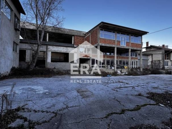 Промишлена сграда в Кюстендил, Запад - 586 кв.м за 171 €/кв.м - Снимка #1