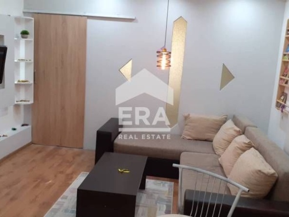 Дава се под наем Двустаен апартамент в Хасково, Воеводски - 35 кв.м за 178.5 € - Снимка #1