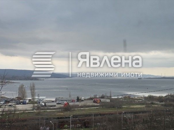 Тристаен апартамент в Варна, Погреби - 100 кв.м за 1600 €/кв.м - Снимка #1