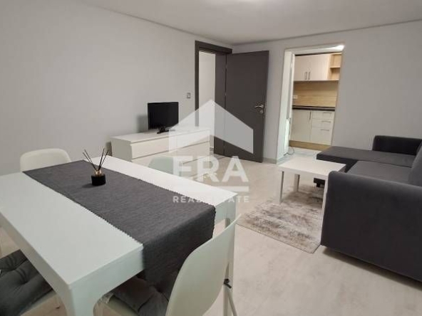 Дава се под наем Тристаен апартамент в Аксаково - 85 кв.м за 455 € - Снимка #1