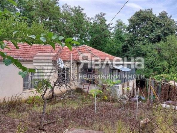 Къща в с. Осеново, Област Варна - 1700 кв.м за 53 €/кв.м - Снимка #1