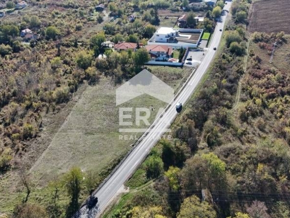 Парцел в Горна Оряховица - 4311 кв.м за 40 €/кв.м - Снимка #1