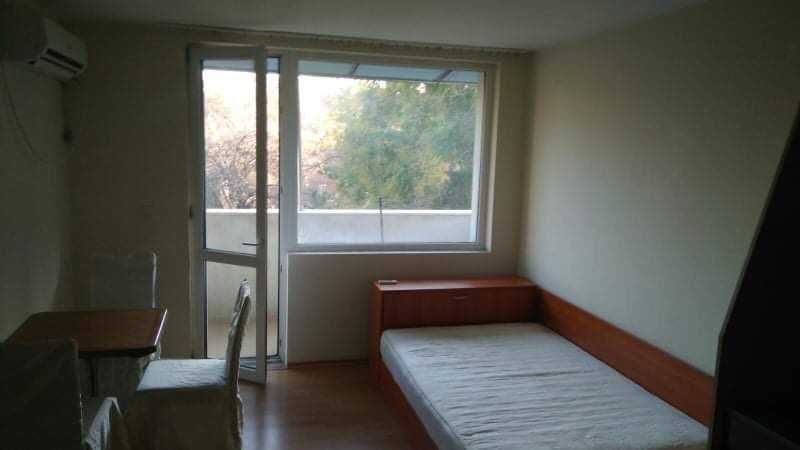 Дава се под наем Едностаен апартамент в Пловдив, Център - 38 кв.м за 175 € - Снимка #1