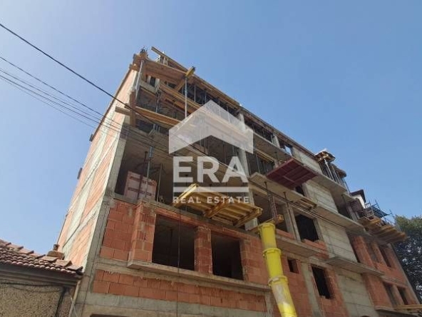 Двустаен апартамент в Варна, Погреби - 75 кв.м за 1374 €/кв.м - Снимка #1