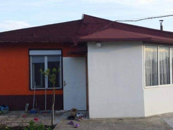 Къща в с. Роза, Област Ямбол - 130 кв.м за 381 €/кв.м - Снимка #1