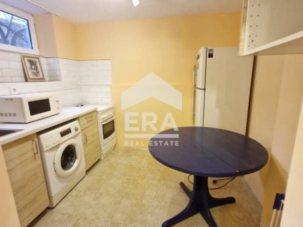 Дава се под наем Двустаен апартамент в Варна, Център - 60 кв.м за 357 € - Снимка #1