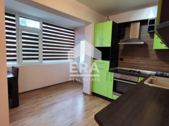 Дава се под наем Двустаен апартамент в Варна, ЖП Гара - 73 кв.м за 612 € - Снимка #1