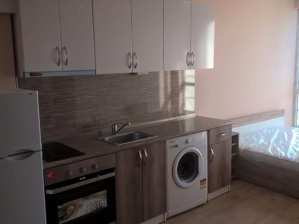 Дава се под наем Едностаен апартамент в София, Студентски град - 30 кв.м за 415 € - Снимка #1