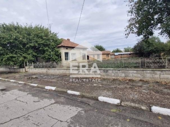 Къща в с. Паскалево, Област Добрич - 75 кв.м за 700 €/кв.м - Снимка #1