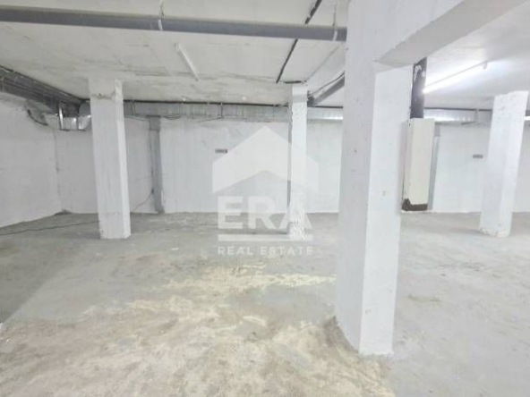 Гараж / Паркомясто в Варна, Погреби - 16 кв.м за 708 €/кв.м - Снимка #1