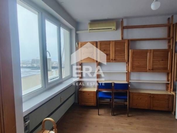 Дава се под наем Четиристаен апартамент в Варна, Младост 1 - 78 кв.м за 498.27 € - Снимка #1