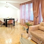 Тристаен апартамент в Бургас, Център - 105 кв.м за 957 €/кв.м - Снимка #1