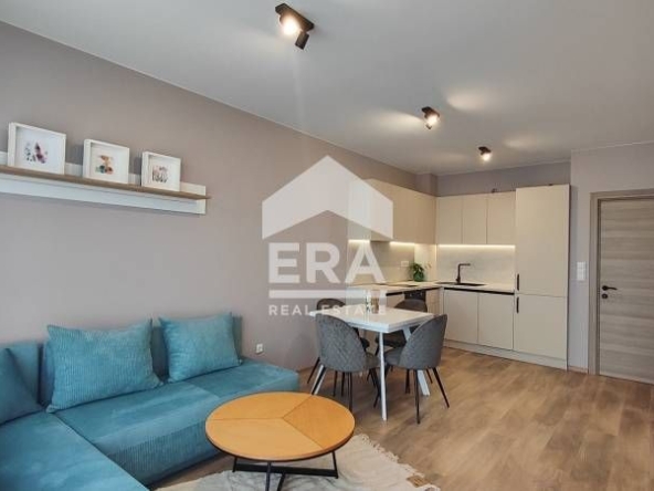 Двустаен апартамент в к.к. Св.Св. Константин и Елена - 67 кв.м за 13 €/кв.м - Снимка #1