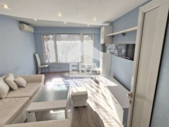 Дава се под наем Тристаен апартамент в Варна, Аспарухово - 80 кв.м за 459 € - Снимка #1