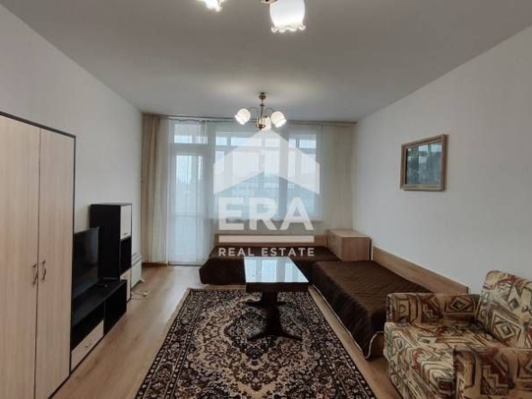 Дава се под наем Тристаен апартамент в Варна, ЖП Гара - 44 кв.м за 306 € - Снимка #1