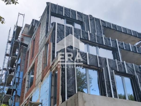 Тристаен апартамент в София, в.з. Киноцентъра - 129 кв.м за 2982 €/кв.м - Снимка #1