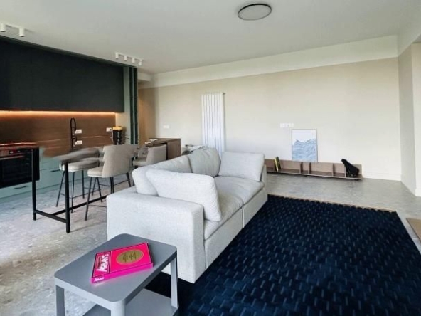 Дава се под наем Двустаен апартамент в София, Младост 4 - 90 кв.м за 1000 € - Снимка #1