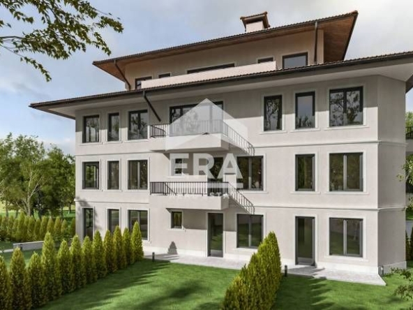 Тристаен апартамент в Варна, Изгрев - 90 кв.м за 1045 €/кв.м - Снимка #1