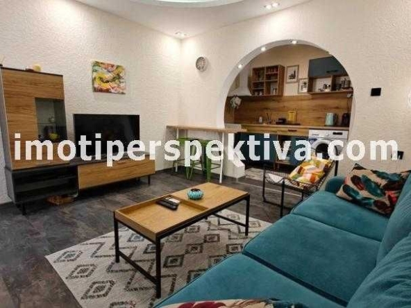 Двустаен апартамент в Пловдив, Център - 52 кв.м за 3077 €/кв.м - Снимка #1
