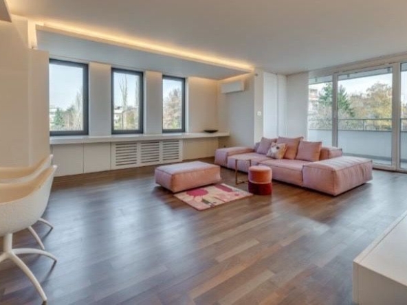 Дава се под наем Тристаен апартамент в София, Манастирски ливади - 110 кв.м за 714 € - Снимка #1