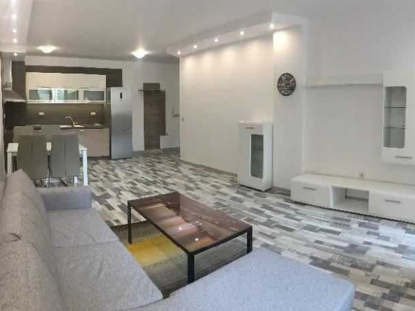 Двустаен апартамент в София, Оборище - 75 кв.м за 2298 €/кв.м - Снимка #1