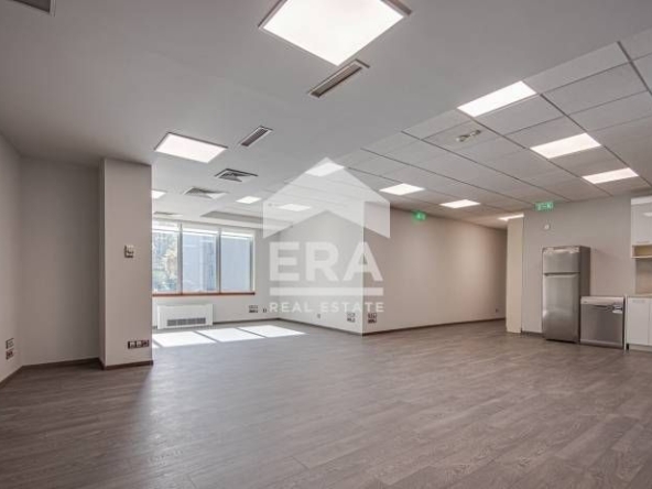 Дава се под наем Офис в София, Лозенец - 112 кв.м за 1122 € - Снимка #1