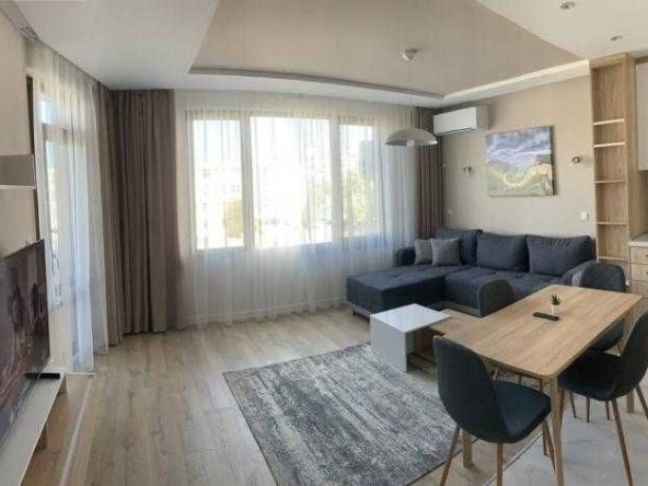 Дава се под наем Двустаен апартамент в Бургас, Братя Миладинови - 65 кв.м за 765 € - Снимка #1