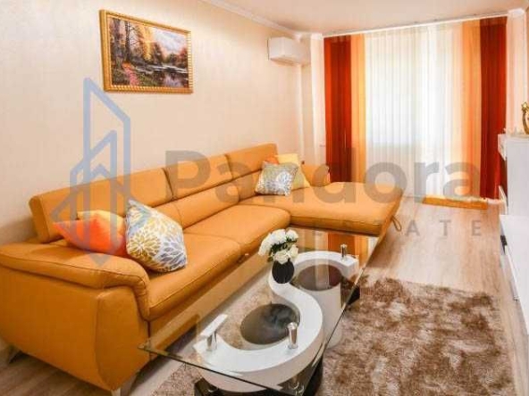 Дава се под наем Тристаен апартамент в София, Мусагеница - 90 кв.м за 595 € - Снимка #1