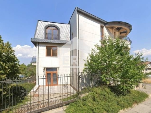 Дава се под наем Къща в София, Симеоново - 583 кв.м за 7880.01 € - Снимка #1