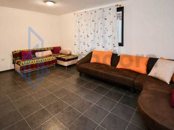 Дава се под наем Двустаен апартамент в София, Кръстова вада - 45 кв.м за 400 € - Снимка #1