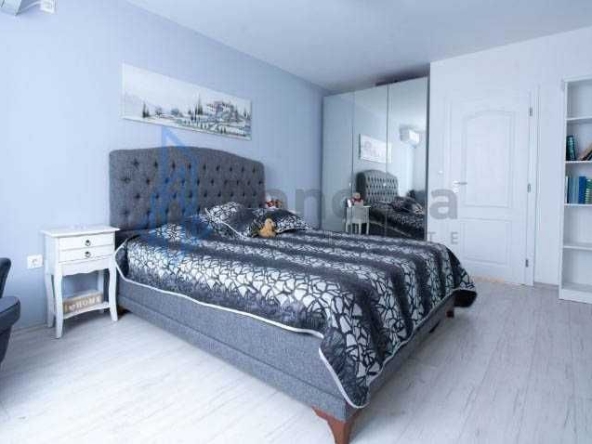 Дава се под наем Тристаен апартамент в София, Лагера - 100 кв.м за 750 € - Снимка #1