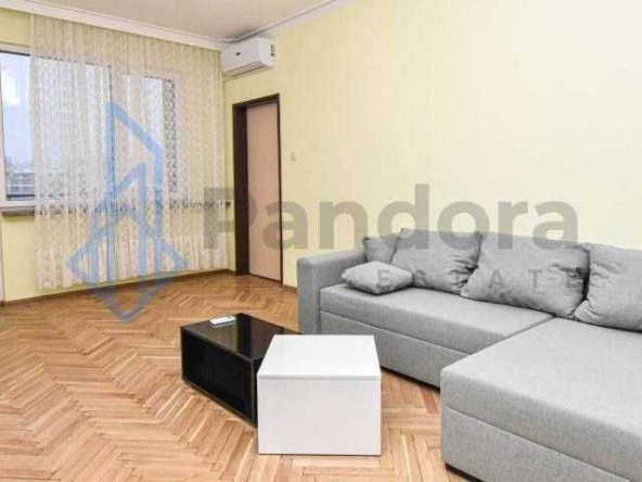 Дава се под наем Тристаен апартамент в София, Редута - 117 кв.м за 600 € - Снимка #1