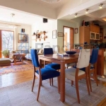 Дава се под наем Четиристаен апартамент в София, Център - 140 кв.м за 750 € - Снимка #1