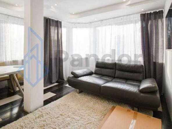Дава се под наем Тристаен апартамент в София, Полигона - 95 кв.м за 598.23 € - Снимка #1