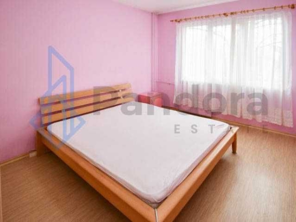 Дава се под наем Тристаен апартамент в София, Младост 1А - 90 кв.м за 548.25 € - Снимка #1