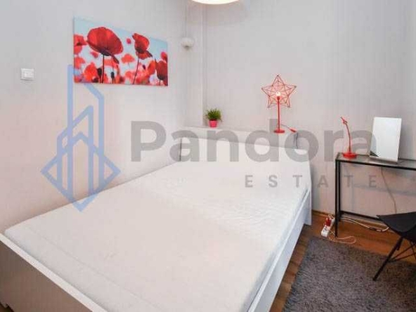 Дава се под наем Двустаен апартамент в София, Център - 50 кв.м за 528.36 € - Снимка #1