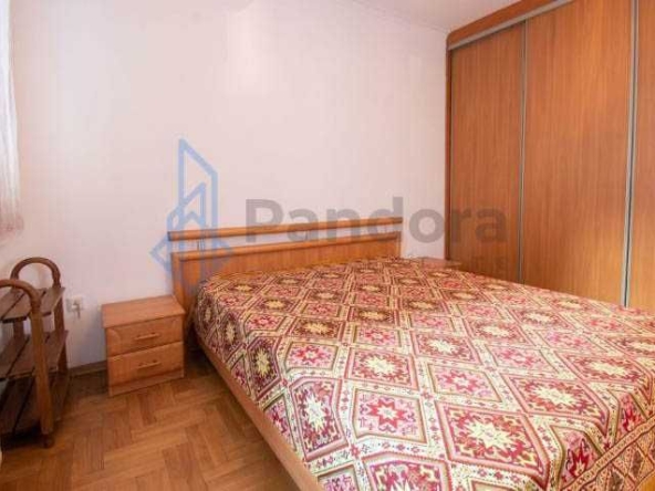 Дава се под наем Двустаен апартамент в София, Център - 70 кв.м за 498.27 € - Снимка #1