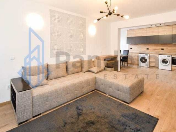 Дава се под наем Тристаен апартамент в София, Младост 1 - 82 кв.м за 598.23 € - Снимка #1