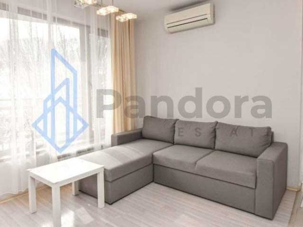 Дава се под наем Тристаен апартамент в София, Хиподрума - 90 кв.м за 697.17 € - Снимка #1