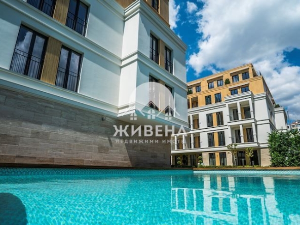 Тристаен апартамент в Варна, Бриз - 119 кв.м за 2303 €/кв.м - Снимка #1