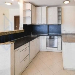 Дава се под наем Четиристаен апартамент в София, Център - 146 кв.м за 650 € - Снимка #1